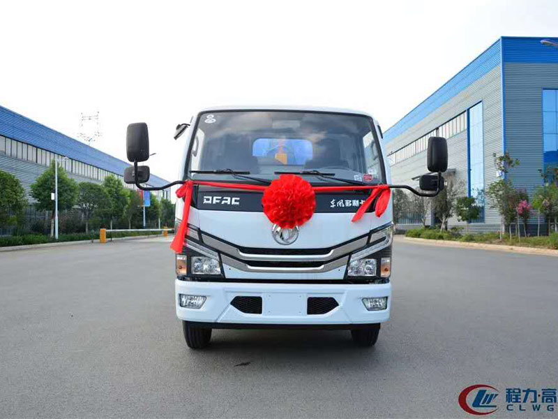 國(guó)六東風(fēng)多利卡勾臂式垃圾車(chē)