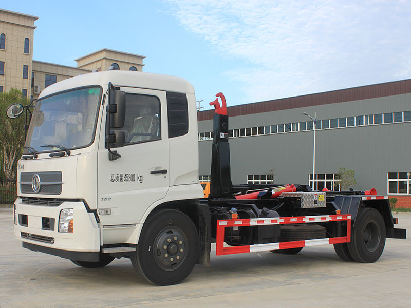 東風天錦勾臂式垃圾車