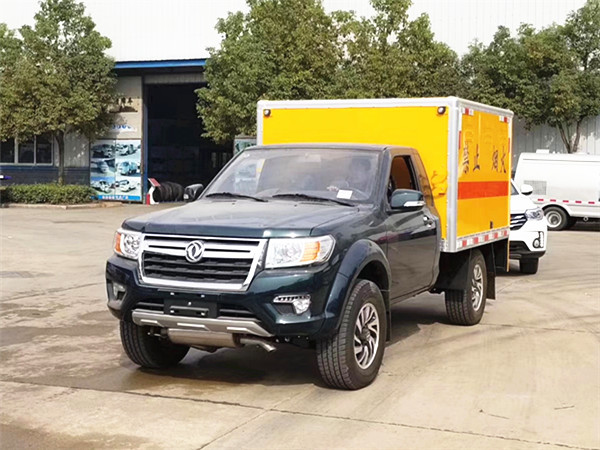 東風皮卡爆破器材運輸車