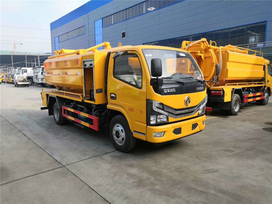 程力威牌藍(lán)牌清洗吸污車