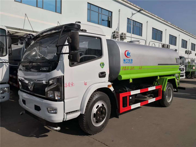 國(guó)六東風(fēng)福瑞卡灑水車(chē)